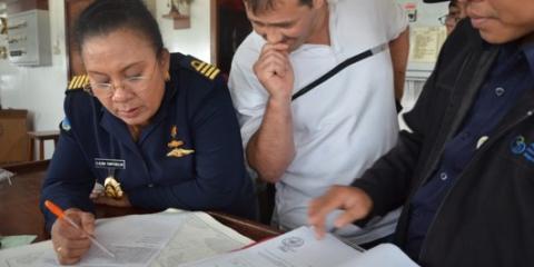 Sere Alina Tampubolon, Indonesia Ministry of Marine Affairs and Fisheries